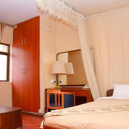 Fang Fang Hotel Кампала Екстер'єр фото
